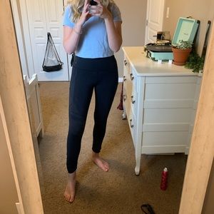 Black Lululemon leggings